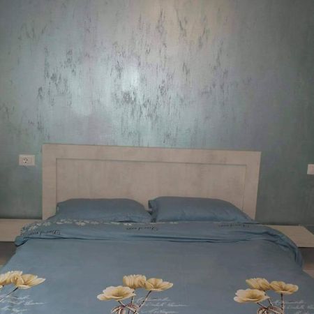 Pensiunea Red Rock Piatra Neamt Bagian luar foto