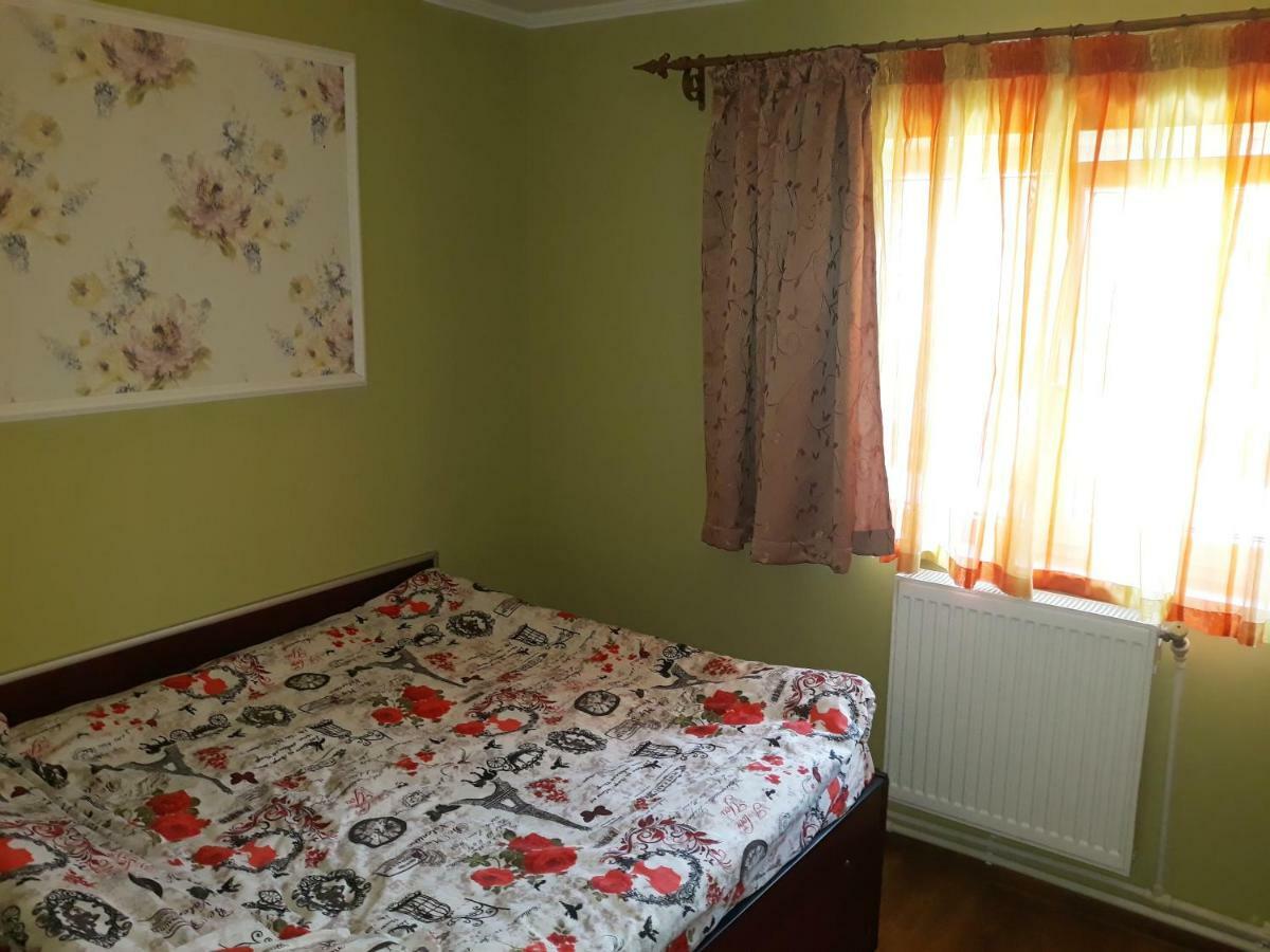 Pensiunea Red Rock Piatra Neamt Bagian luar foto